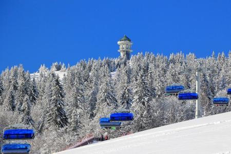 Für Platz sechs geht's in den Schwarzwald nach Feldberg: Der Skiort besticht nicht nur durch eine traumhafte Kulisse, sonder...
