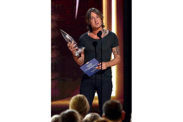 ...Keith Urban besser. Der Country-Sänger und Ehemann von Nicole Kidman hat früher gerne zur Flasche gegriffen, entschloss s...