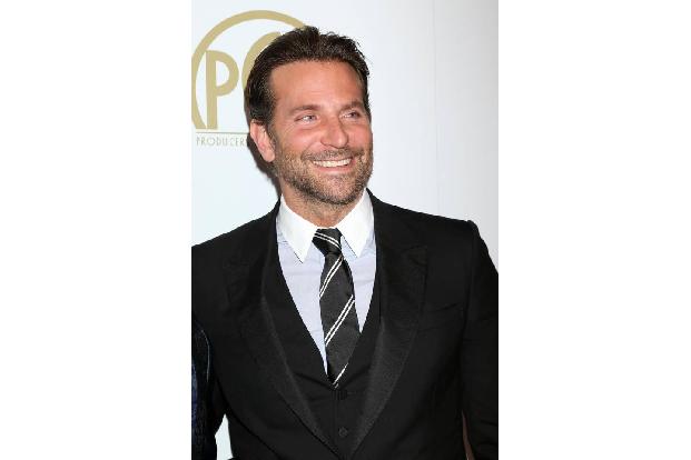 ...Spirituosen erlebte Bradley Cooper einen richtigen Karrieredurchbruch. Im Alter von 29 Jahren sagte er dem Alkohol Lebewo...