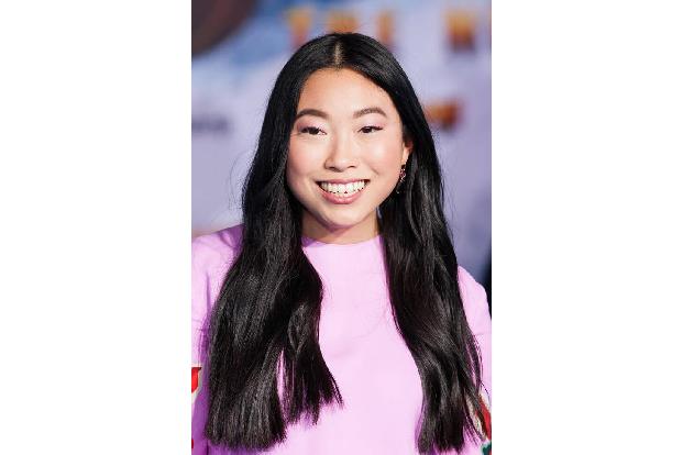 ...Darstellerin in einem Musical oder einer Komödie ist Nachwuchsstar Awkwafina nominiert, denn sie hatte mit 'The Farewell'...