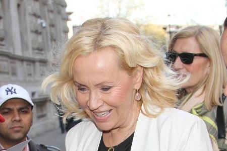 ...neuer Musik. Doch die wurde immer wieder verschoben. Glaubt wirklich noch jemand daran, dass wir Agnetha Fältskog und Co ...