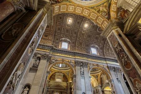 Tief in den Gewölben des Vatikans schlummern Buch-Raritäten aus aller Welt. Nur wer vorher ein Gesuch bei der Kirche einreic...