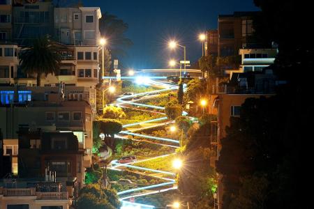 Ohne diese Kurven wären die 27 Prozent Gefälle der Lombard Street von Autos nur schwer zu bewältigen. Steiler ist aber eine ...
