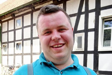 Martin (28) aus NRW: Er lebt mit seinen Eltern auf einem großen Bauernhof, der bereits seit vier Generationen in Familienbes...