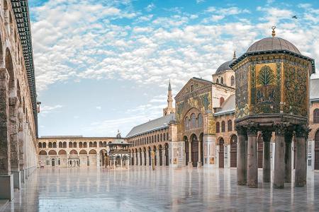 Die Umayyaden-Moschee in Damaskus hingegen ist eine der wenigen historischen Stätten in Syrien, die vom Krieg bisher verscho...