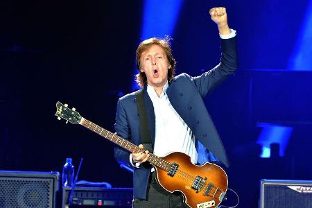 Paul McCartney (77) hat seine Tour mit einem besonderen Gast auf der Bühne beendet: Ex-Beatles-Kollege Ringo Starr setzte si...