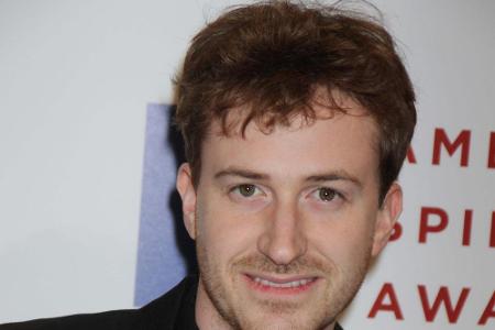 Heutzutage erinnert optisch wenig an den Star von damals. Inzwischen hat Mazzello das Fach gewechselt, ergatterte dank Stev...