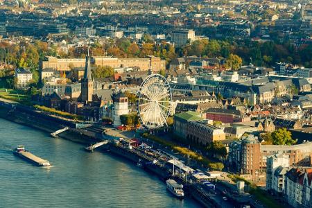 Düsseldorf gehört in Sachen Mieten, Kaufen, Wohnen zu den teuersten Städten Deutschlands. Gut, wenn Mann und Frau kein Eigen...