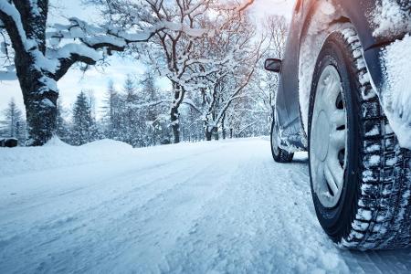 Noch besser und Gewinner des ADAC-Winterreifentests für Kleinwagen ist der Dunlop Winter Response mit einer Gesamtnote von 2...