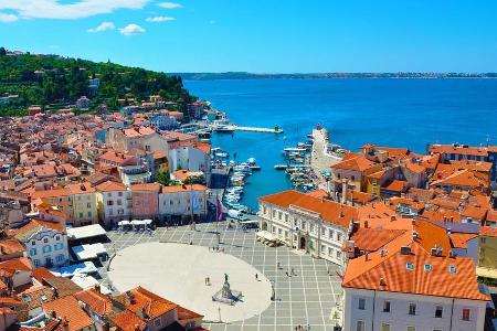 Der Blick vom Turm der Kirche St. Georg aus auf Piran