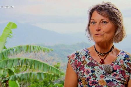 Dass Tom eher weniger Wert auf Zärtlichkeiten zu legen schien, gefiel Kandidatin Siglinde so gar nicht. Sie erklärte ihm, da...