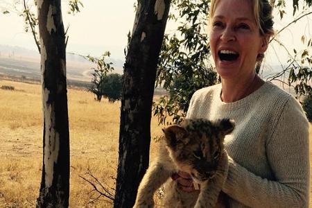 Eine Safari ist ganz schön aufregend. Bei ihrer Wild-Tour durch Johannesburg in Südafrika freute sich Uma Thurman (47) tieri...