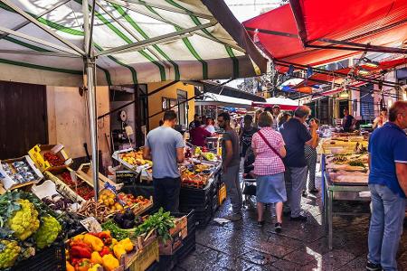 In Palermo gibt es das beste Streetfood in ganz Italien. Auf dem Markt 