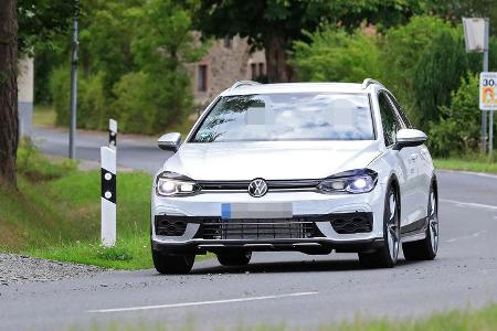 Erlkönig VW Golf Variant R