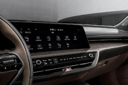 03/2021, Kia K8