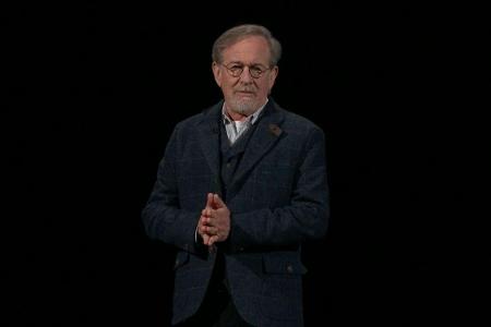Steven Spielberg durfte die Präsentation der neuen und exklusiven Programme unter dem Siegel Apple TV+ eröffnen.