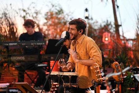 Latin meets Metal: Alvaro Soler kam bei seiner Version von 