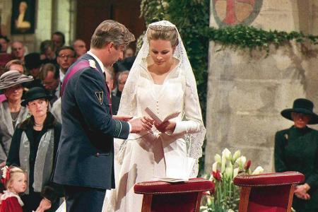 Die erste Hochzeit der damaligen Thronfolgergeneration feierten Prinz Philippe von Belgien, heutiger König, und Mathilde d'U...