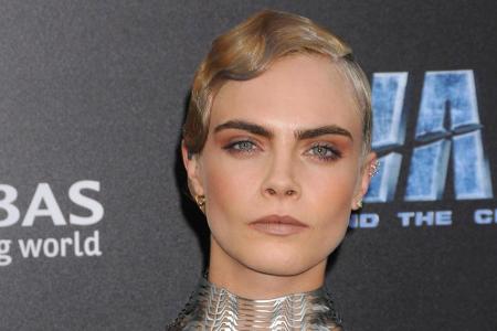 Model Cara Delevingne (25) stellte Weinstein unangebrachte sexuelle Fragen, wie sie bei Instagram mitteilte. Er wollte, dass...