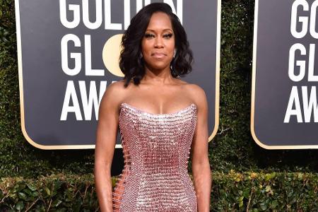 Regina King verzauberte in Alberta Ferretti und sackte zudem den Preis in der Kategorie 