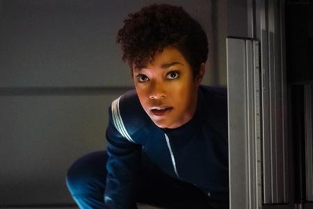 Michael Burnham (Sonequa Martin-Green) ist auch in Staffel zwei Dreh- und Angelpunkt der Geschichte Michael Burnham (Sonequa Martin-Green) ist auch in Staffel zwei Dreh- und Angelpunkt der Geschichte