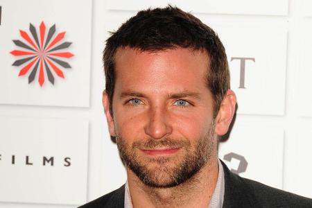 2011 galt Bradley Cooper als erotischster Mann der Welt. Er selbst gab sich nach dem Sieg bescheiden: 