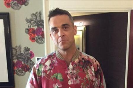 Medienberichten zufolge gab auch Schmusesänger Robbie Williams (42) im November 2013 zu, dass er zum letzten Mittel griff.