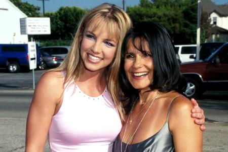 Britney Spears (37) gewinnt 2005 den Grammy für die 