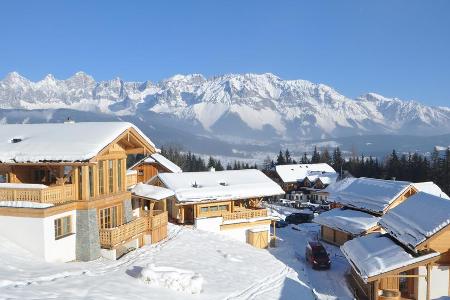 Whirlpool mit Dachstein-Blick in den Chalets des Almdorfs Reiteralm