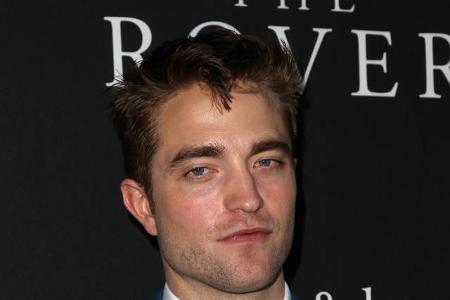 Auch dieses Gesicht ist absolut bekannt. Robert Pattinson ist aus den Hochglanzmagazinen kaum wegzudenken. Den Schauspieler ...