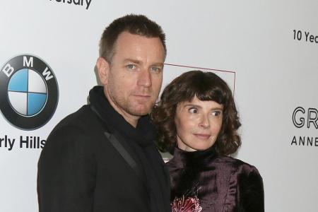 Hat der Schauspieler Ewan McGregor (46) seine Frau Eve Mavrakis (51) mit Mary Elizabeth Winstead (33) betrogen? Vieles deute...