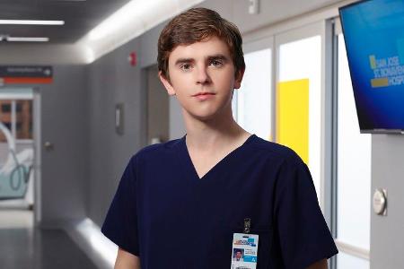 Freddie Highmore spielt in 