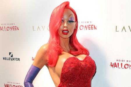 Es ist kein Geheimnis: Entertainerin Heidi Klum liebt Halloween! Bereits Wochen im Voraus beginnen für sie jedes Jahr die Vo... Es ist kein Geheimnis: Entertainerin Heidi Klum liebt Halloween! Bereits Wochen im Voraus beginnen für sie jedes Jahr die Vo...