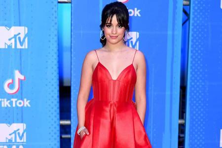 Camila Cabello zählte bei den MTV Europe Music Awards nicht nur zu den Abräumern des Abends, sondern auch zu den am besten a...