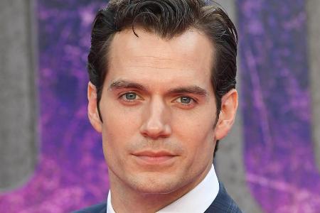 Henry Cavill sieht aus, wie ein echter Superheld aussehen muss