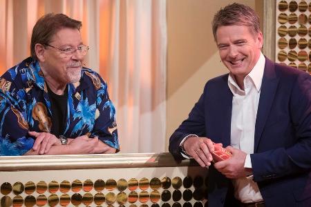 Moderator Jörg Pilawa (r.) mit Jürgen von der Lippe