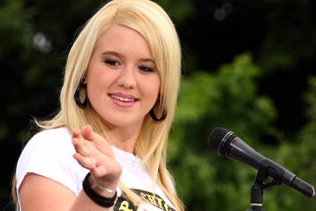 Sängerin Lisa Bund (29) musste das Camp in Staffel drei wegen einer Magenschleimhautentzündung vorzeitig verlassen.