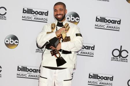 4. Platz: Bei den Billboard Awards im Mai räumte Rapper Drake (30) dick ab. Auch finanziell gehört der Kanadier zu den große...