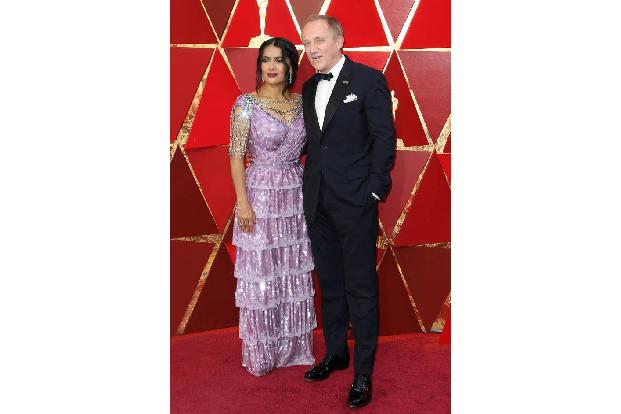 ...endgültig vor den Traualtar treten. Salma Hayek lernte den französischen Unternehmer François-Henri Pinault 2006 in Vened...