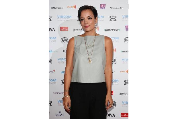 ...britische Popsängerin Lily Allen erlitt zwei Fehlgeburten in drei Jahren, die zweite erfolgte im November 2010, nachdem s...