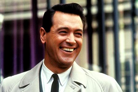 Er war einer der ersten Stars, die der damals noch neuen Krankheit zum Opfer fielen: Rock Hudson (1925-1985). Der Hollywood-...