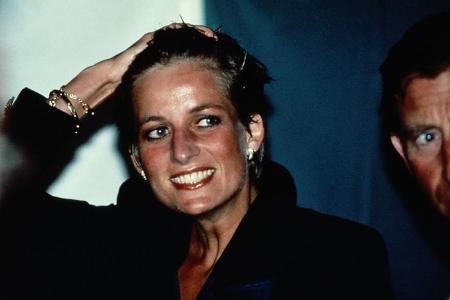 So behalten Fans Prinzessin Diana in Erinnerung: gut gelaunt nach einem Pressetermin.