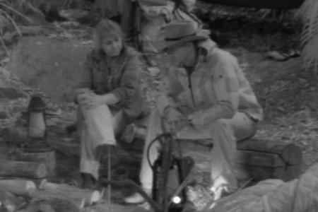 Tina York und David Friedrich am Lagerfeuer