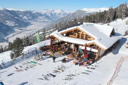 In die Top Ten hat es die Zillertal Arena geschafft. Skispaß wird hier groß geschrieben: Fünf von fünf möglichen Sternen daf...