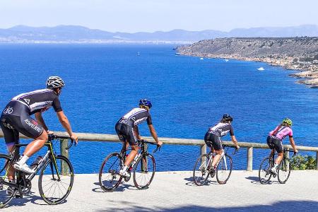 Im Winter gehören die Straßen auf Mallorca den Radfahrern