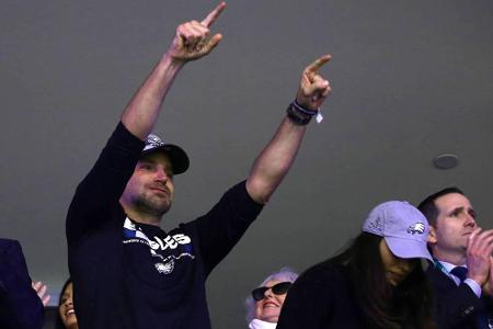 Der Super Bowl ist in Amerika das Sport-Event schlechthin. Viele Footballfans, wie Schauspieler Bradley Cooper (43), ein ein...