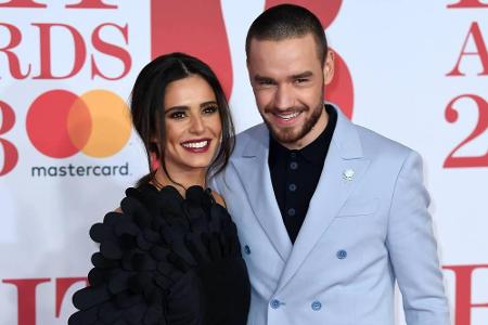 Cheryl (34) und Liam Payne (24) legten einen stilvollen Pärchenauftritt hin: Sie trug ein schwarzes Minikleid mit asymmetris...