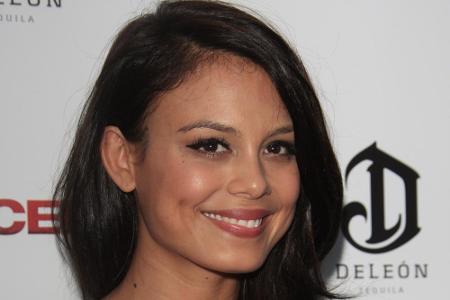 So sieht die neue Krystle, in der Neuauflage Cristal, aus: Nathalie Kelley (32). Die in Peru geborene Schauspielerin wurde d...