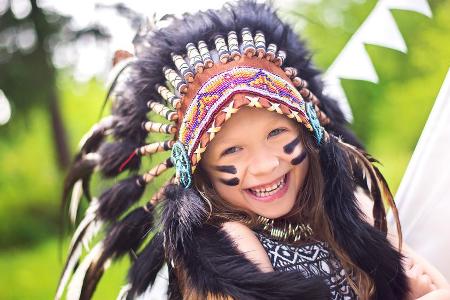 Besonders bei Kindern ist das Indianerkostüm beliebt