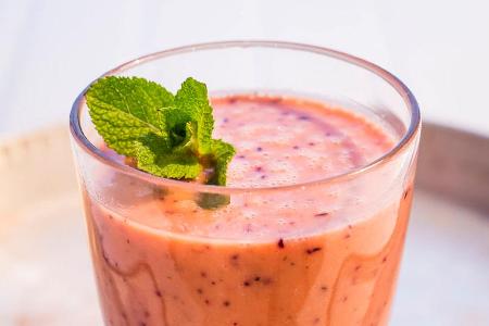 Lecker und schnell gemacht: Smoothie mit SUNSWEET Pflaumentrunk